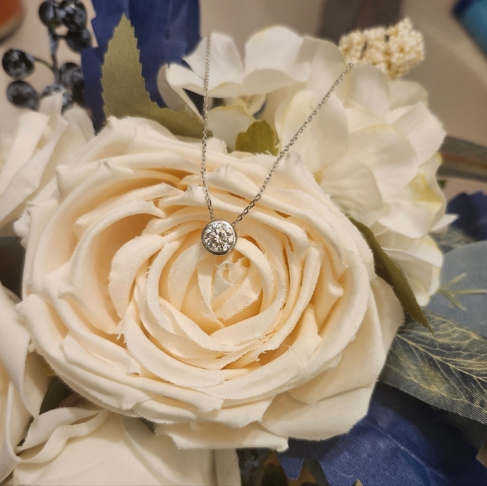 GRA Certified 1 CTW Bezel Moissanite Pendant & Chain
